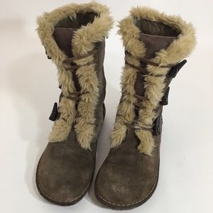 earth spirit fur lined boots